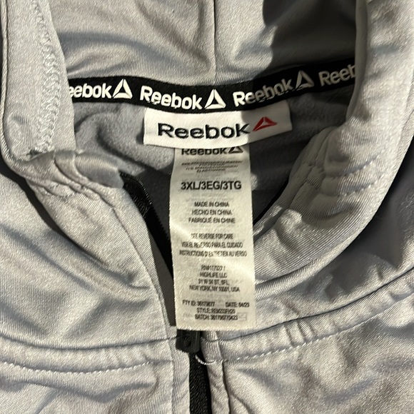 Reebok 3XL men’s sweatshirt with half zip - Picture 3 of 4